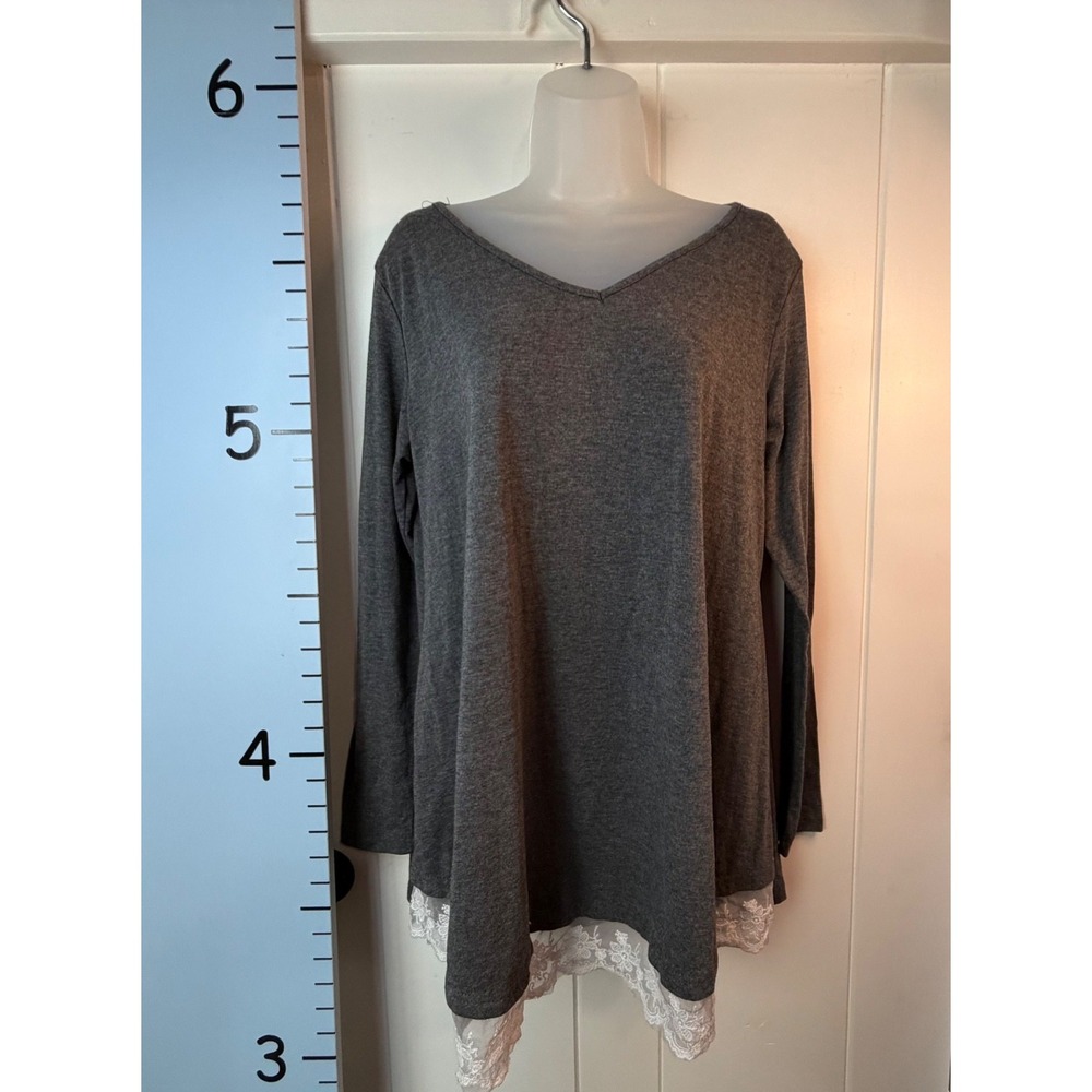 Fashion Gray V-Neck Knit Long Sleeve Sweater White Lace Hem Large